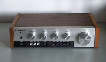 Click for more pictures! Roberts R-05 Vintage Audiophile Amplifier