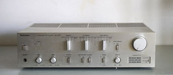 Click for more pictures! Technics SU-V707 Audiophile Amplifier