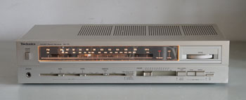 Click for more pictures! Technics SA-110 Stereo Receiver
