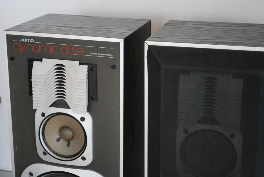 Jamo Dynamic d3e Compact Speakers  picture 2