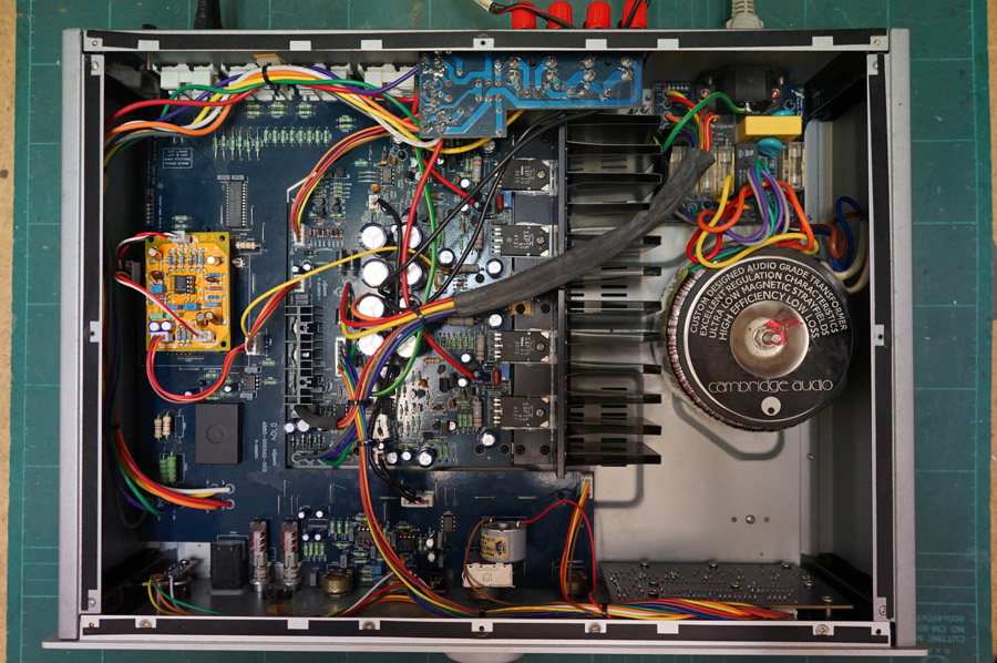Cambridge Audio Azur 540A Audiophile Amplifier picture 4