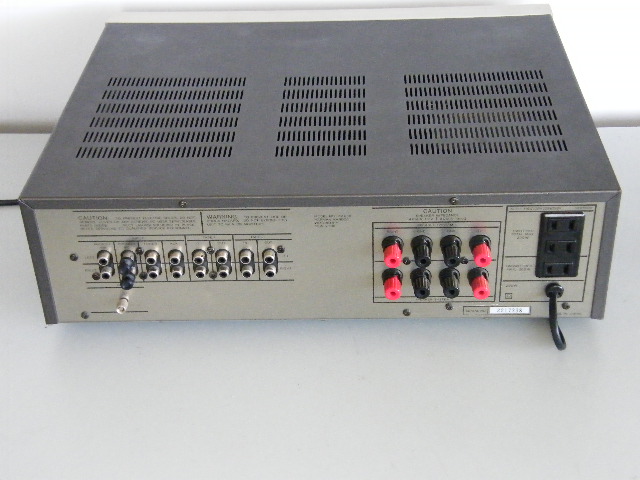 Harman Kardon PM650 High Current Amplifier picture 8