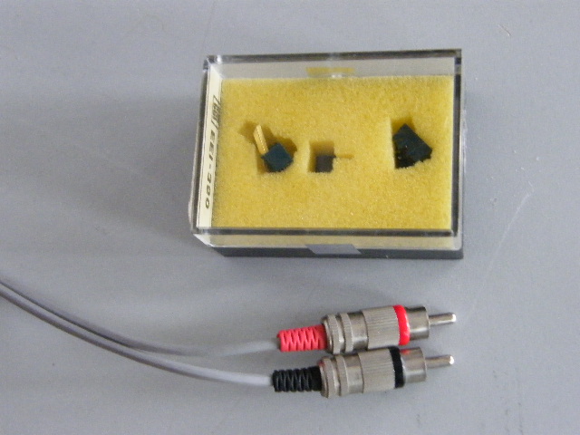 BSR McDonald HT70 3 speed turntable picture 9