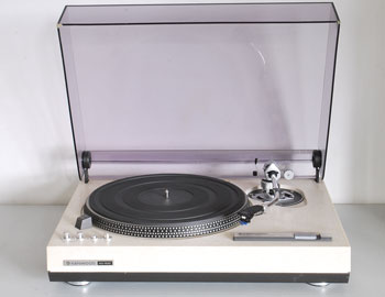 Click for more pictures! Kenwood KD-500 With SME 3009 Arm