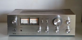 Akai AM-2450 Vintage Audiophile Amplifier