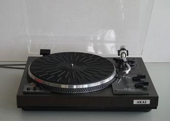 Akai AP-206C Direct Drive Turntable