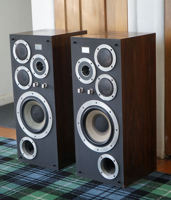 Click for more pictures! Wharfedale E70 Vintage Audiophile Speakers