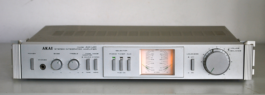 Akai AM-U01 Amplifier
