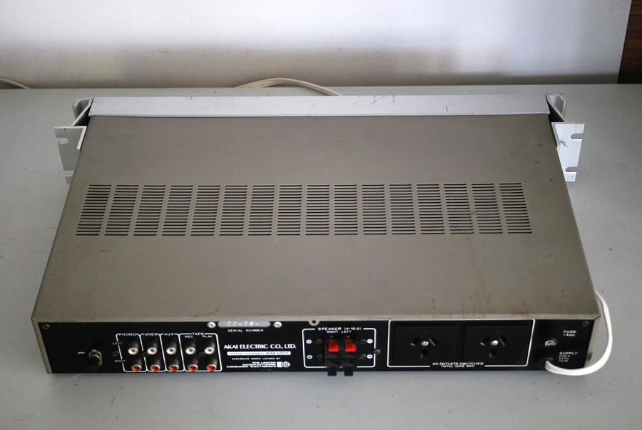 Akai AM-U01 Amplifier