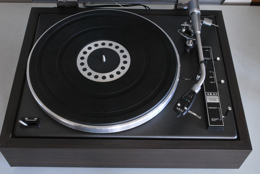 ターンテーブル アカイ AKAI AP-004D（Akai - AP-004 - Turntable）